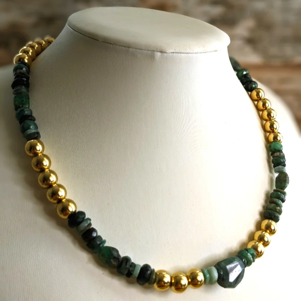 Natural Green Emerald Chips, Beads and Stones With Gold Bead Balls Necklace